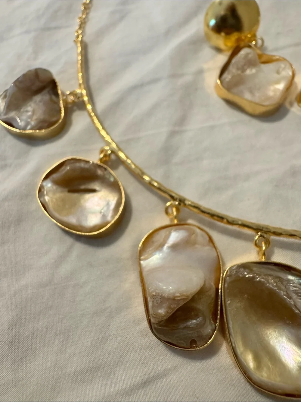Desi Gold-Tone Iridescent Shell Pendant Necklace & Earrings Set